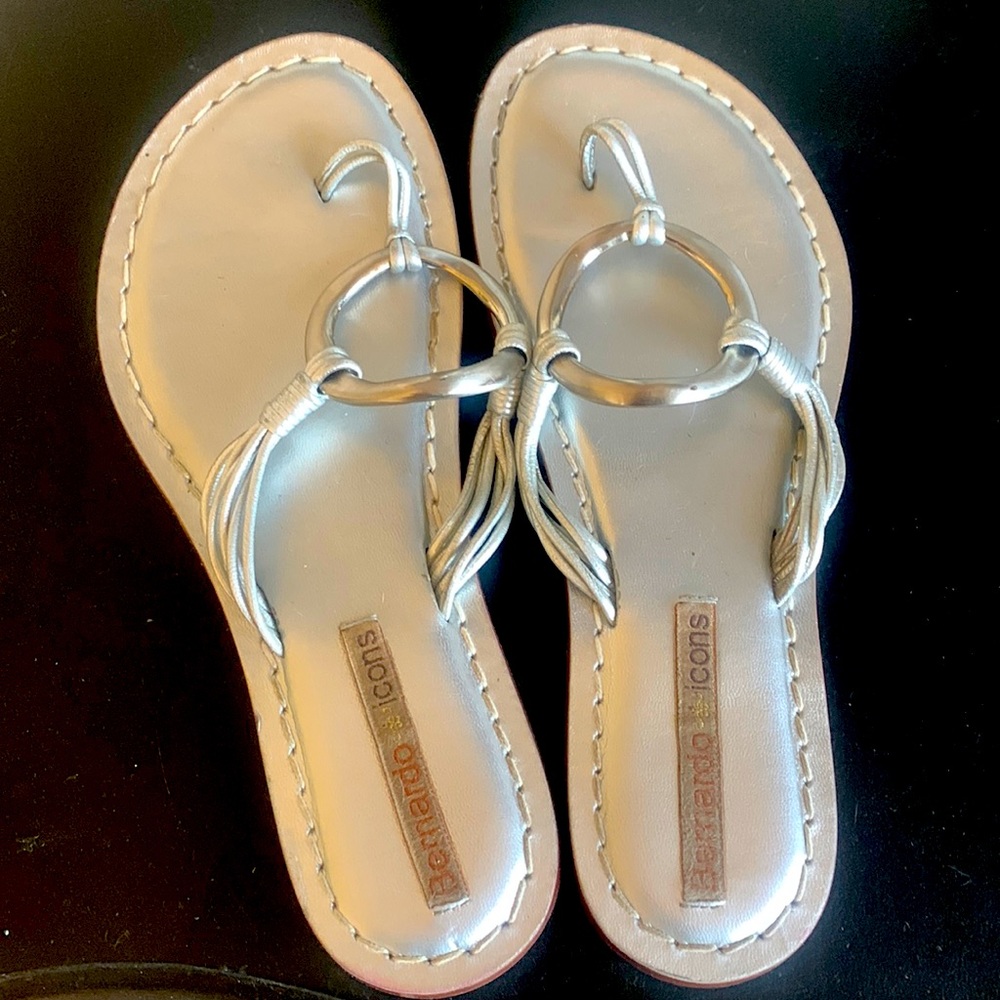 Bernardo Classic Sandal